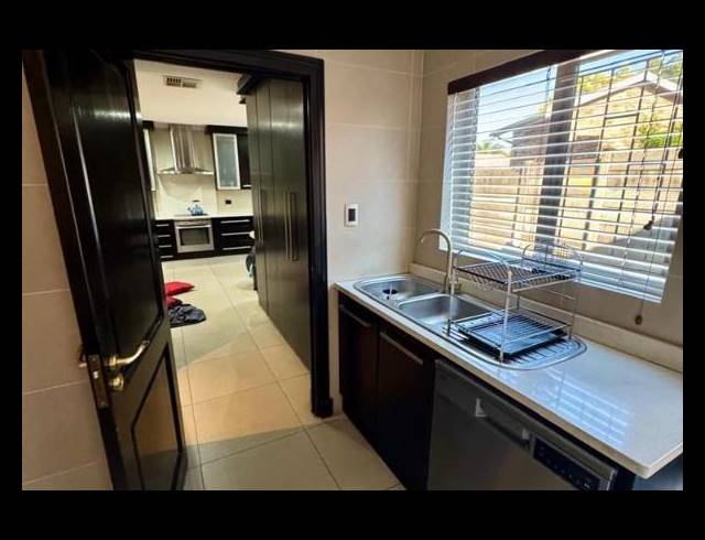 3 BEDROOM HOUSE FOR SALE IN GLENVISTA